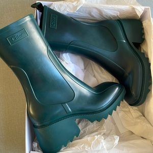 CHLOE RAIN BOOTS. BRAND NEW, NEVER WORN.